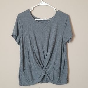 Bundle 3+ get 40% off!! Gray Knot Up Tee